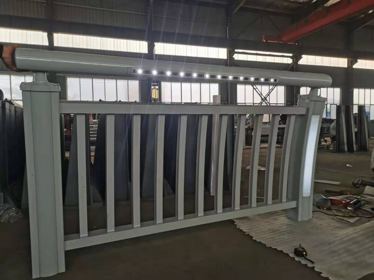 鋁合金防撞護欄